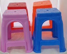 Stolička plast 50x28 cm-nevhodné pro děti do 3 let
